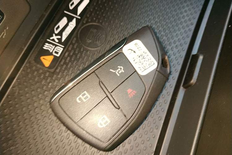 Used Buick Envision 2025 Encore Plus 28T Two-Wheel-Drive Platinum Edition