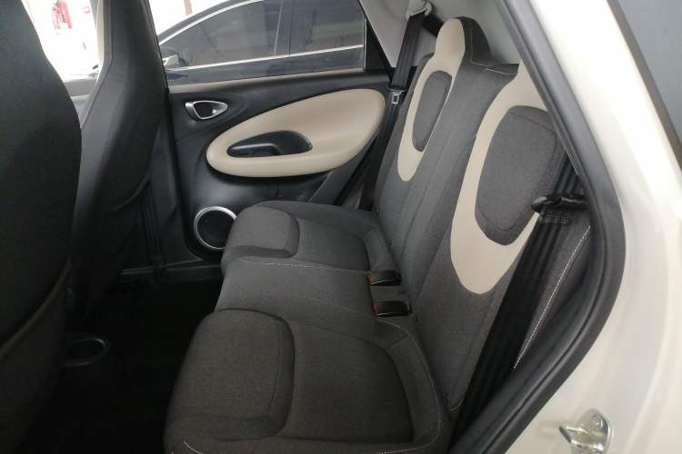 Used Wuling Bingo 2023 203km Light Edition Left Rear Seat
