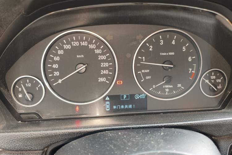 Used BMW 3 Series 2016 320i Fashion Model
