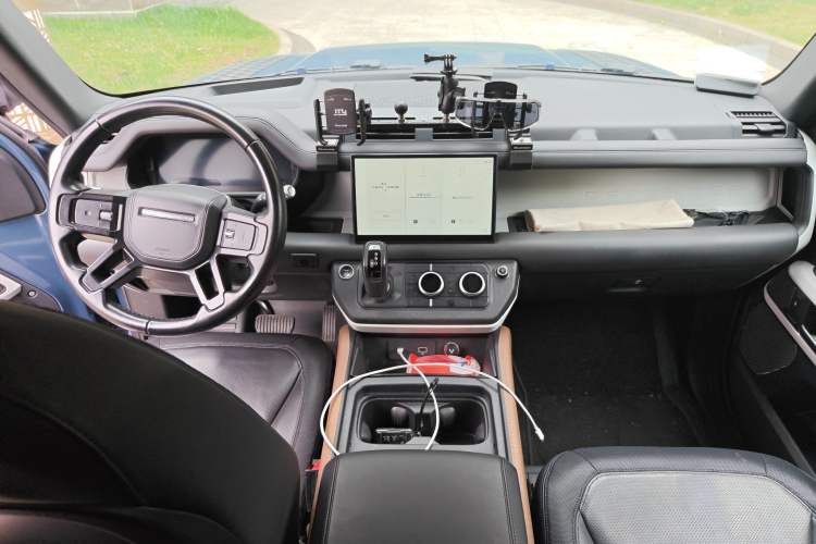 Used Land Rover Defender 2022 90 2.0T P300 X-DYNAMIC HSE