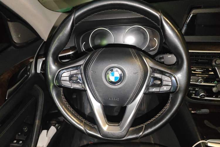 Used BMW 5 Series 2018 528Li Launch Special Edition Steering Wheel