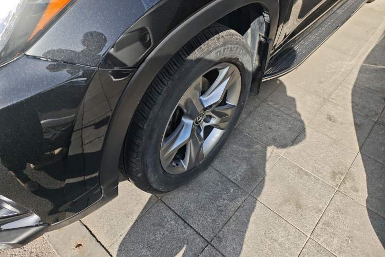 Used Toyota Highlander 2018 2.0T Four-Wheel Drive Luxury Edition 7 Seats China V Emission Standard