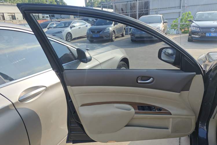 Used Nissan Teana 2011 2.5L XL Advanced Edition
