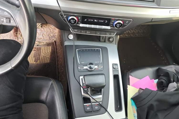 Used Audi Q5L 2018 40 TFSI Prestige Fashion Edition China V Gear Lever