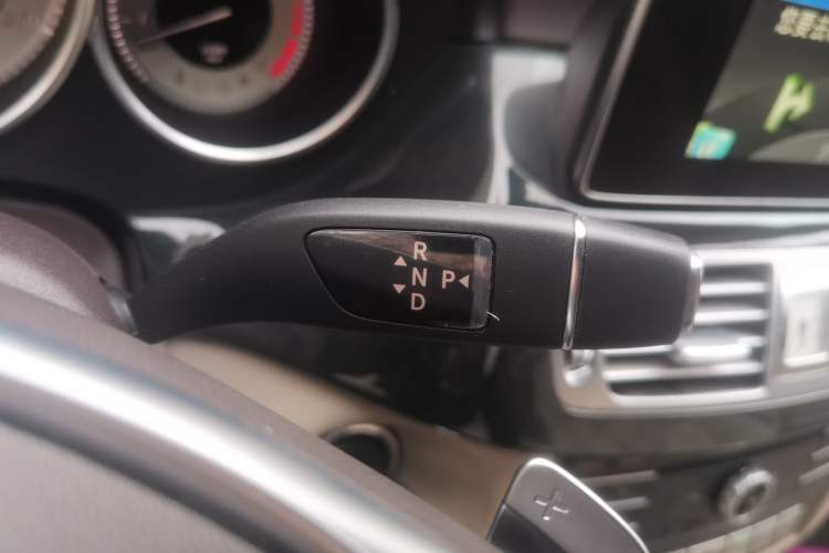 Used Mercedes-Benz CLS 2017 CLS 320 Elegant Edition Gear Lever