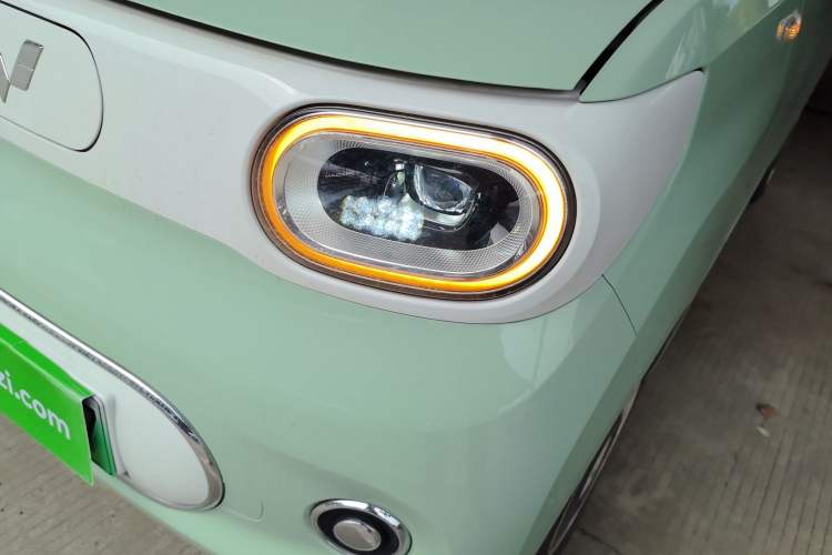 Used Wuling Hongguang MINIEV 2024 3rd Generation 120 km Left Front Headlight