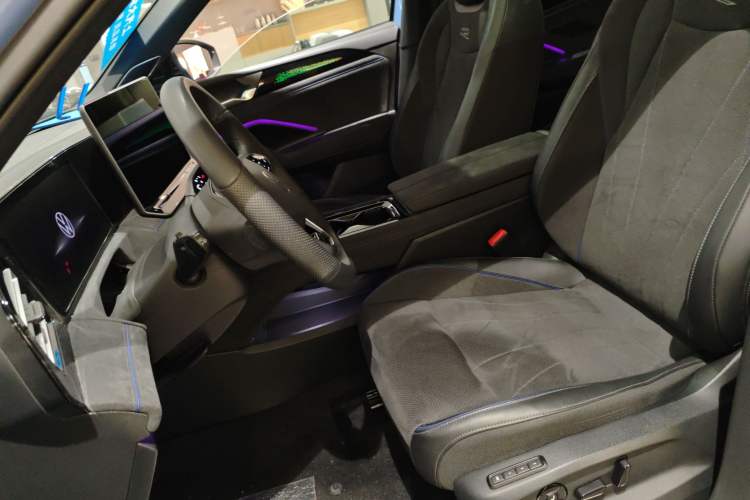 Used Volkswagen Tiguan L 2024 PRO 380TSI Four-Wheel Drive R-Line Prestige Edition
