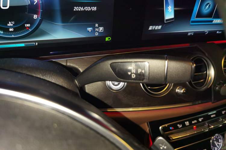 Used Mercedes-Benz E-Class 2016 E 300 L Sporty and Stylish Model
