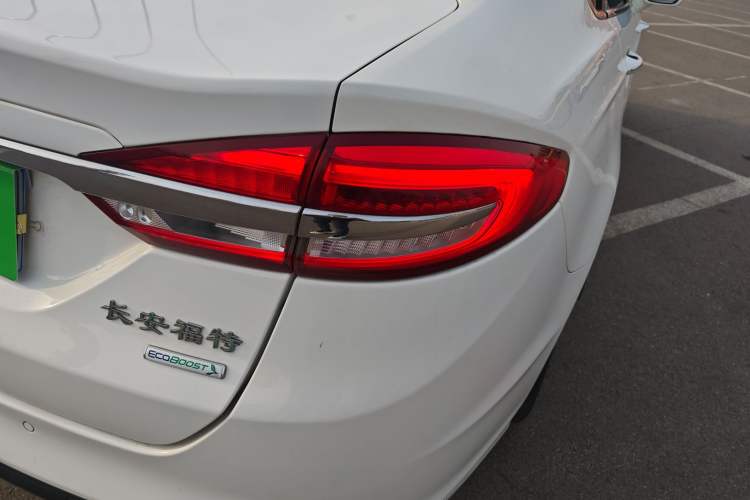 Used Ford Mondeo 2017 EcoBoost 180 Luxury Model
