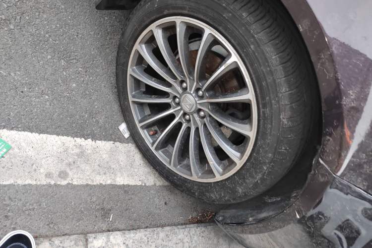 Used Zotye Z700 2016 1.8T DCT Luxury Model
