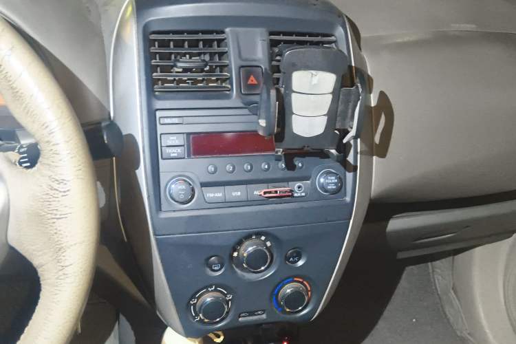 Used Nissan Sunny 2015 1.5XE Manual Comfort Edition