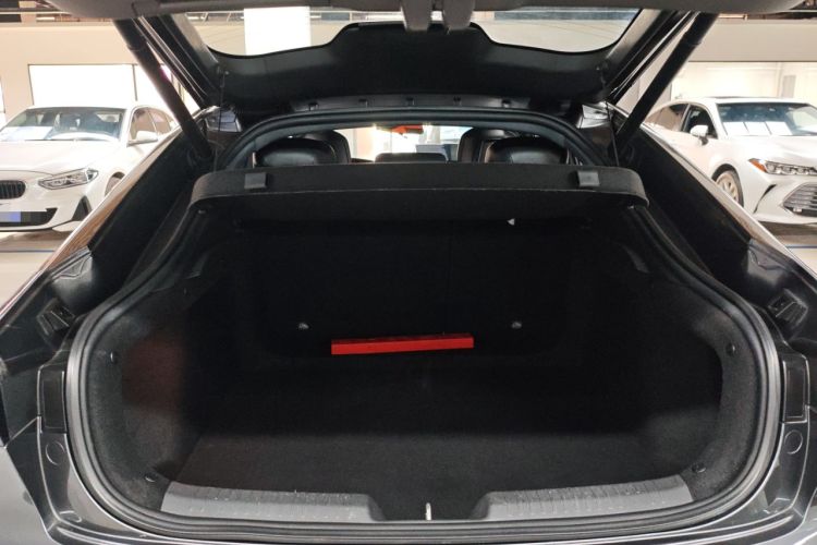 Used CHANGAN UNI-V 2022 1.5T Prestige Version Trunk