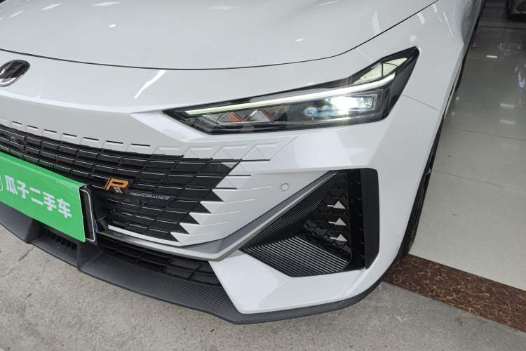 Used CHANGAN UNI-V 2023 1.5T Prestige Model