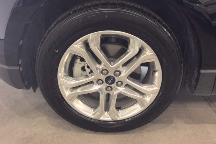 Used Ford Edge 2018 EcoBoost 245 Two-Wheel-Drive Titanium 7-Seater China V Standard Left Front Wheel Hub