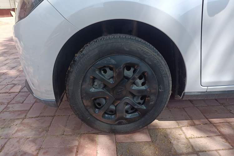 Used JMEV Xiao Qilin 2024 201km Comfort Version Left Front Wheel Hub