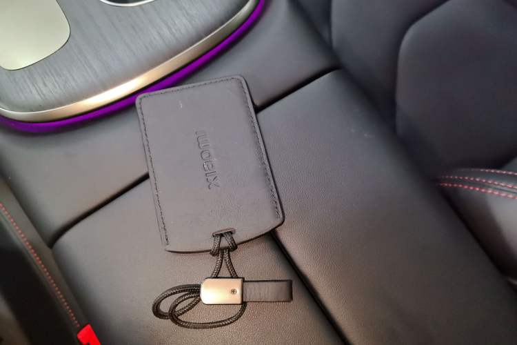 Used Xiaomi Auto SU7 2024 Rear-Drive Long-Range Intelligent Driving Version Interior 1