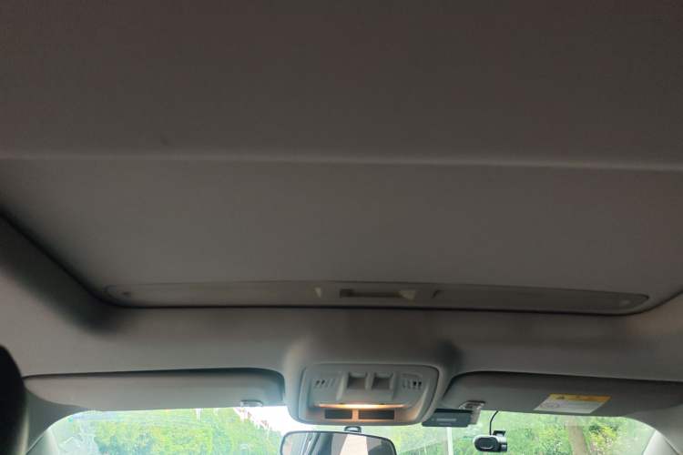 Used Chevrolet Cruze 2017 1.5L Automatic Pioneer Sunroof Edition
