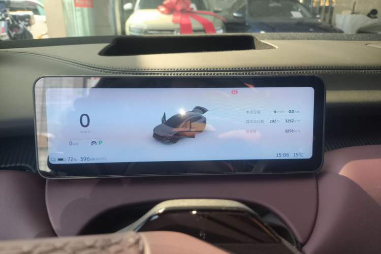 Used Nio ET5T 2025 Model Shadow Package Limited Edition, 75kWh Touring