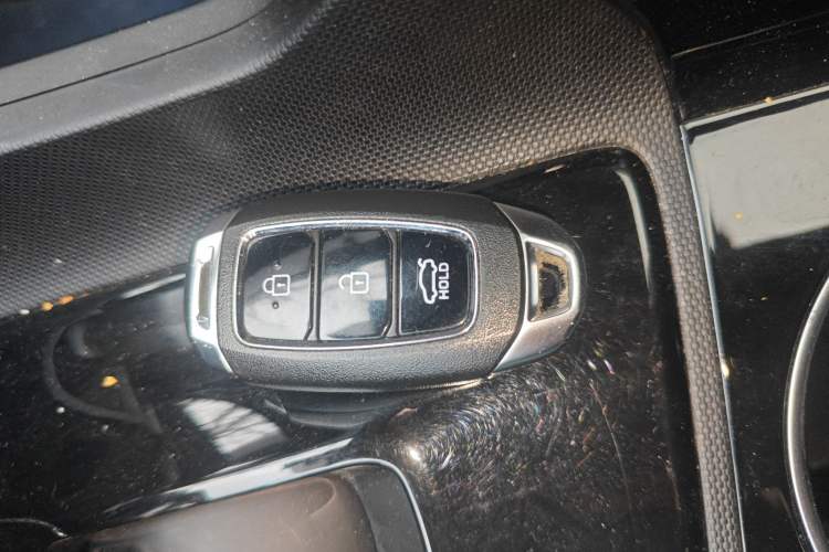 Used Hyundai Elantra 2021 1.5L CVT LUX Prestige Edition