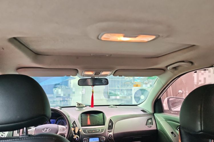 Used Hyundai ix35 2015 2.0L Automatic 2WD Smart Version China V Standard
