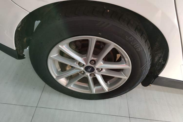 Used Ford Focus 2018 Hatchback Classic 1.6L Automatic Trendy SmartDrive Edition