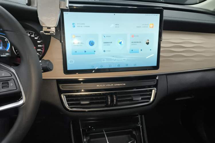 Used BYD Song MAX New Energy 2022 DM-i 105KM Flagship Model
