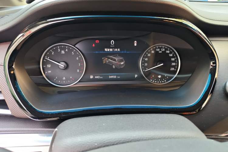 Used Buick GL8 2021 Land Cruiser Executive Class 652T Comfort Model
