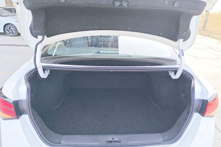 Used Nissan Sylphy 2026 Model 1.6L CVT Genuine Edition
