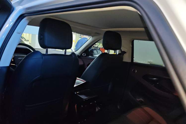 Used Land Rover Range Evoque 2023 Aurora L 249 PS Luxury Edition Headliner