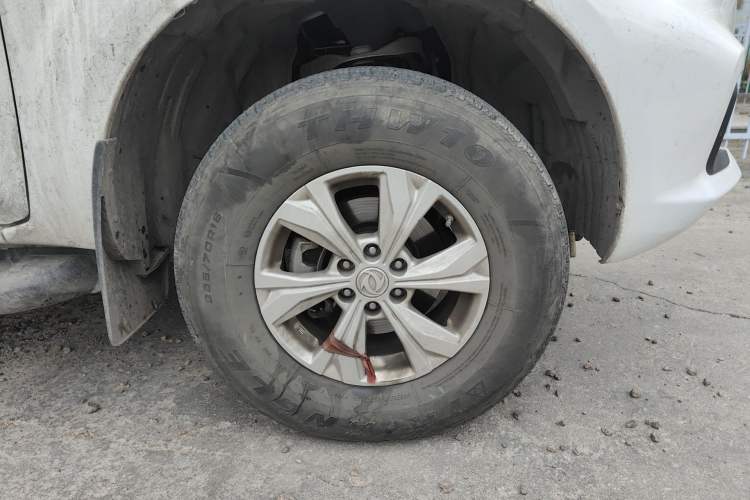 Used Dongfeng Ruichi 6 Pro 2024 2.3T Automatic 4x4 Diesel Luxury Edition with Long Cargo Bed