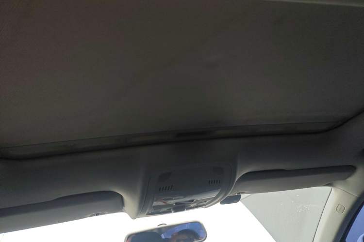 Used Audi A4L 2012 2.0 TFSI automatic standard version Headliner