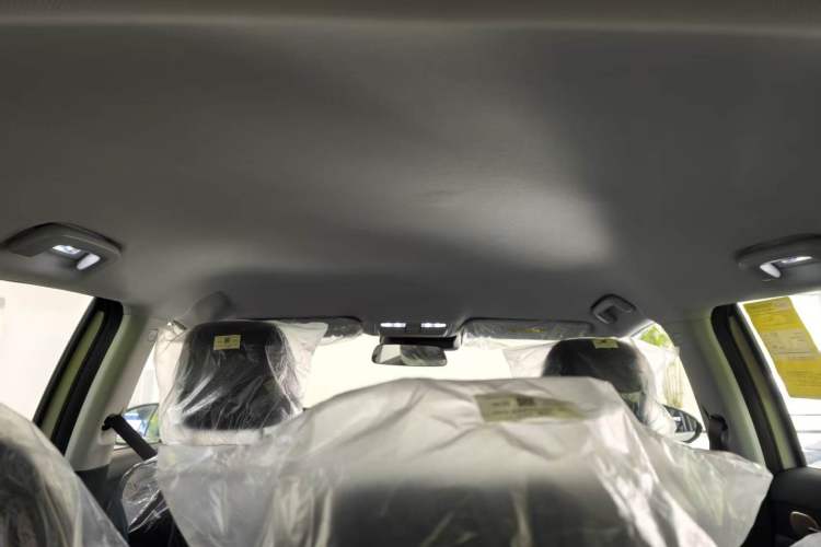 Used Baojun Yunhai 2026 Model 500km Pure Electric Standard Edition Headliner