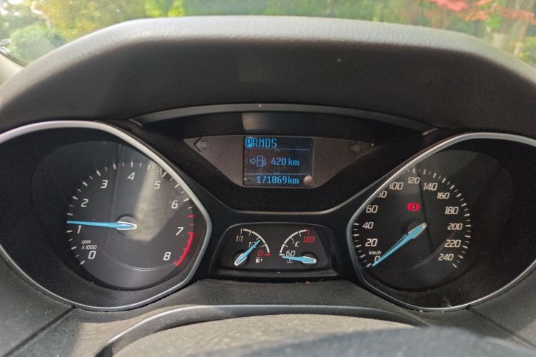 Used Ford Focus 2012 Sedan 1.6L Automatic Fashion Edition Odometer Close Up