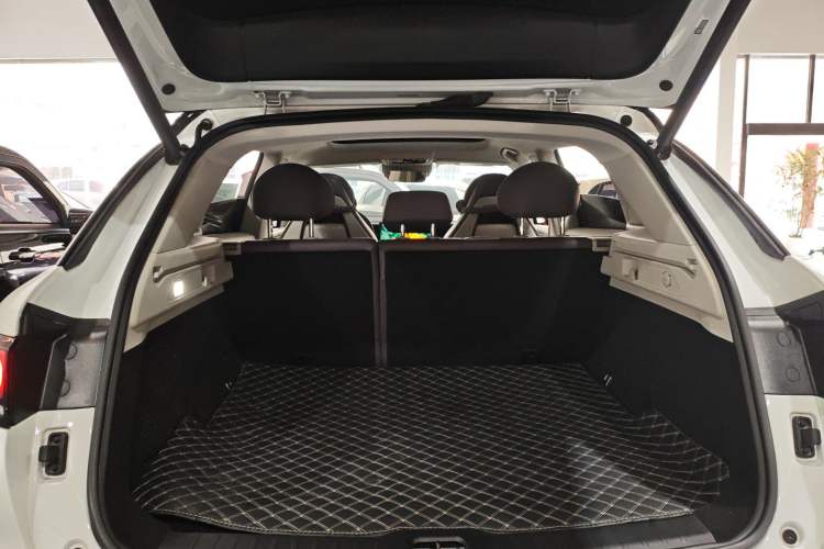 Used Leapmotor C11 2024 All-Electric 580 Luxury Edition Trunk