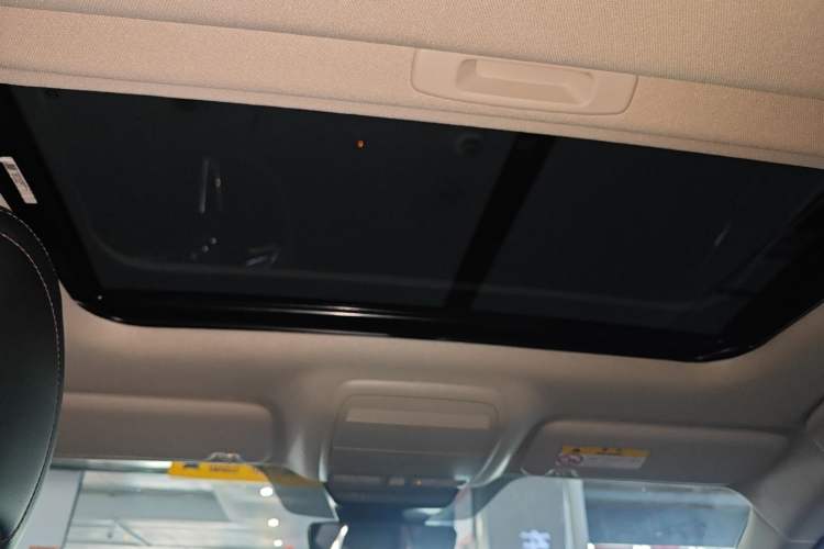 Used Mazda 3 Axela 2023 2.0L Automatic Zhiya Edition Headliner