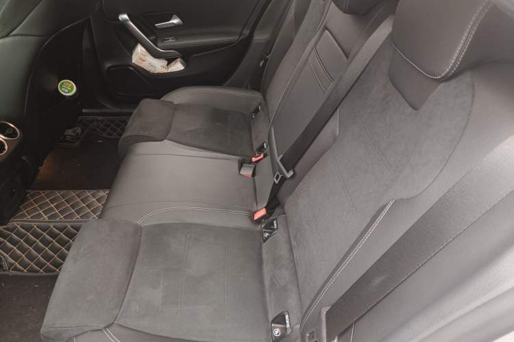 Used Mercedes-Benz A-Class 2022 Second Facelift A 200 L Sport Sedan Fashion Version