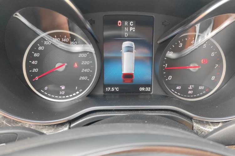 Used Mercedes-Benz V-Class 
