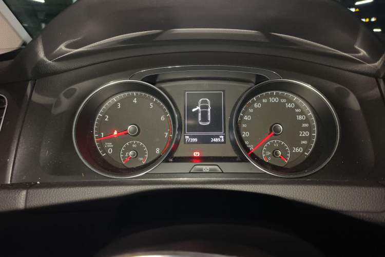 Used Volkswagen Golf 2018 230TSI Automatic Comfort Model
