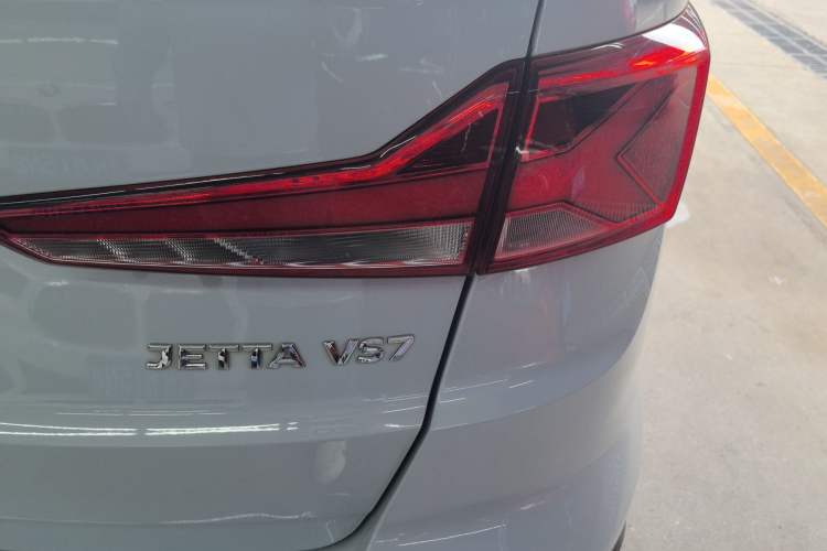 Used Jetta VS7 2020 1.4T Automatic Enjoyment Model Right Rear Taillight