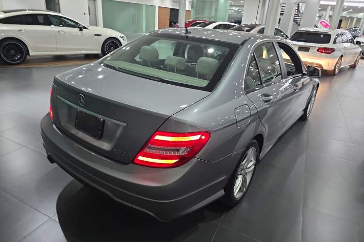 Used Mercedes-Benz C-Class 2013 C 180 Classic Grand Edition
