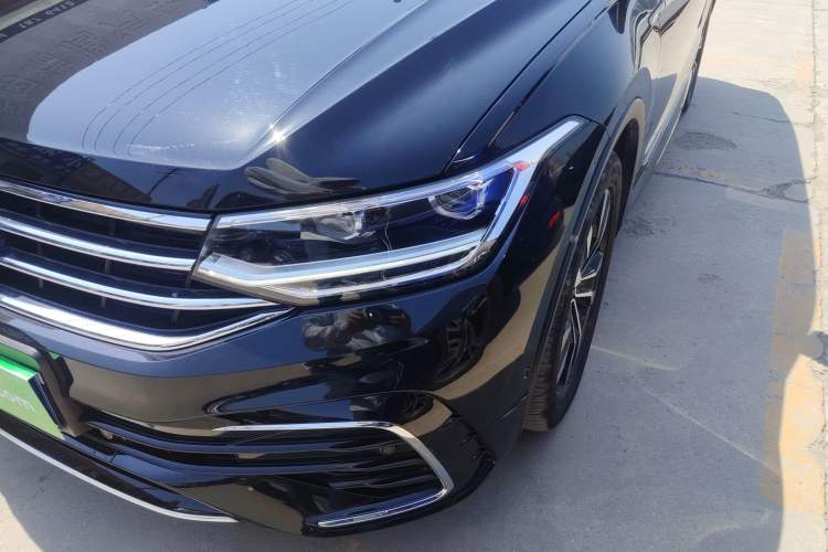 Used Volkswagen Tiguan L 2024 330TSI Automatic Two-Wheel Drive R-Line Enhanced Edition Left Front Headlight