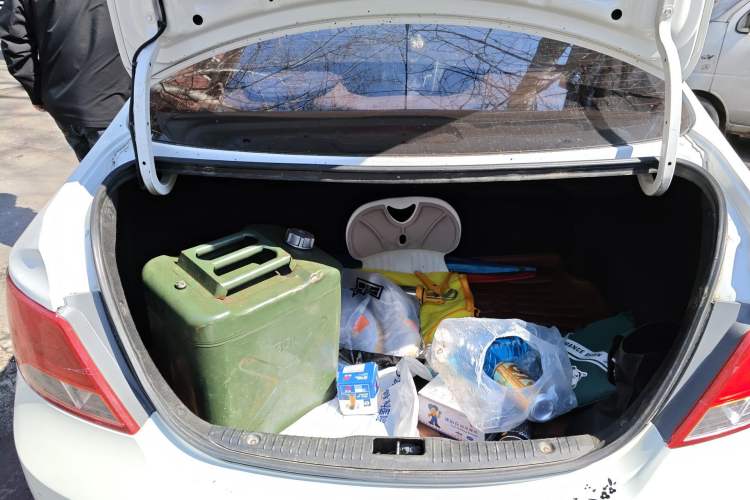 Used Hyundai Verna (older generation) 2014 1.4L Manual Smart GLS Trim Trunk