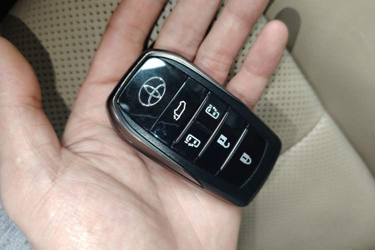 Used Toyota Alphard 2021 Dual-Motor 2.5L Premium Edition Vehicle Key