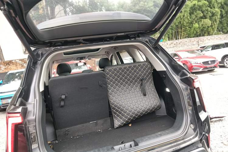 Used SOL X8 PLUS 2023 1.5 TGDI DCT Smart Edition 7-Seater