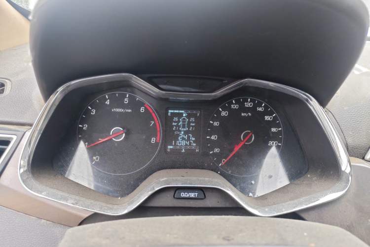 Used Baojun 310W 2017 1.5L Manual Fashion Model China V Instrument Cluster