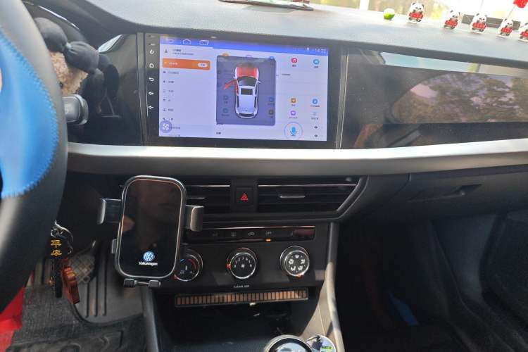 Used Volkswagen Lavida 2019 1.5L Manual Comfort Edition China VI Standard Audio And AC Panel