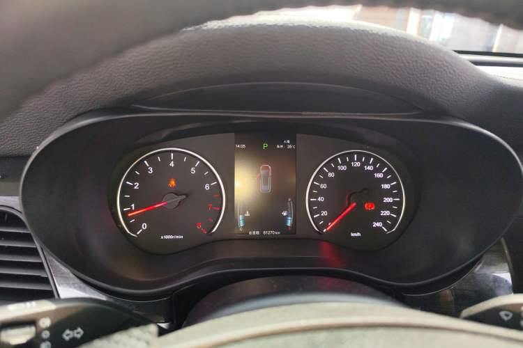 Used BYD Song MAX 2019 1.5T Automatic Smart Connect ZhiLian RuiDong 6-Seater China V Standard
