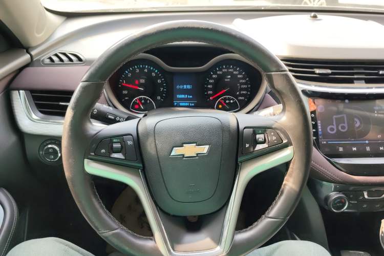 Used Chevrolet Malibu 2018 530T Automatic Fashion Edition Steering Wheel