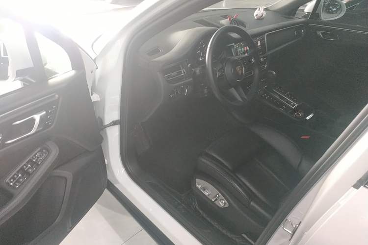 Used Porsche Macan 2024 Macan 2.0T
