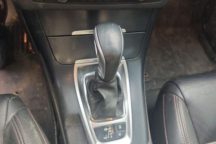 Used Citroen C5 2014 1.6T Automatic Luxury Model Gear Lever